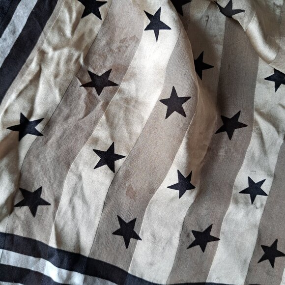 ❤️Echo Vintage 00s Chic Black & Tan Square Silk Scarf - Picture 3 of 10